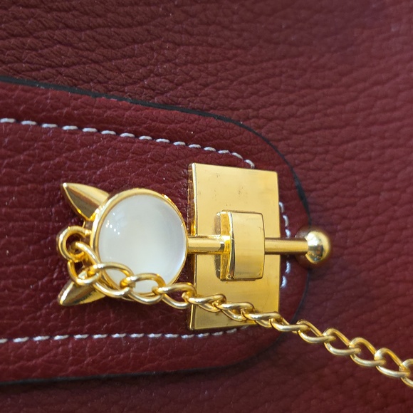 New Dark Red / Burgandy And Gold Tone Hardware Crossbody - Picture 5 of 11